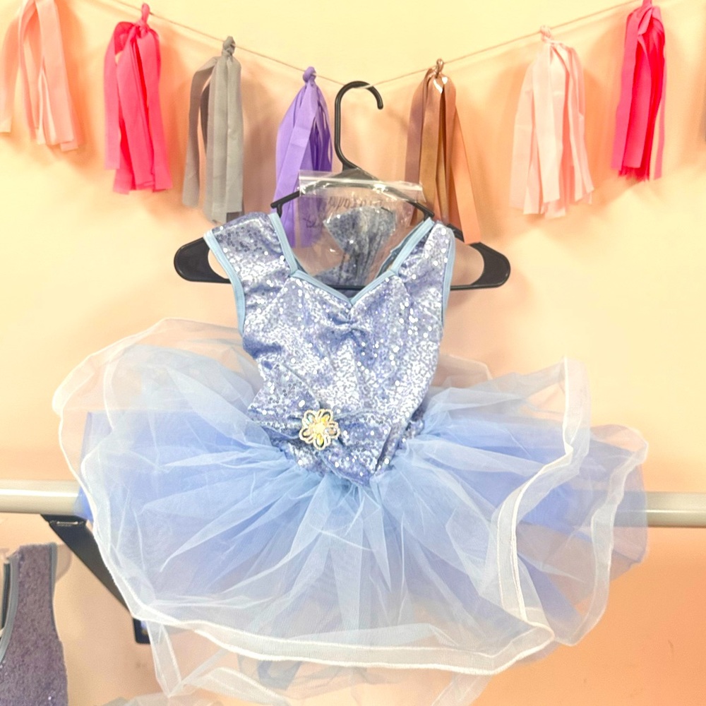 Brand new, velvet ballet costume! Headpiece/bow included, original packaging!